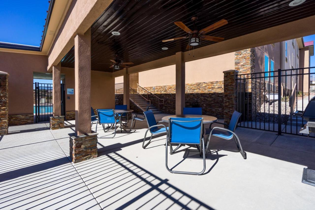 Holiday Inn Express Silver City By Ihg Ngoại thất bức ảnh